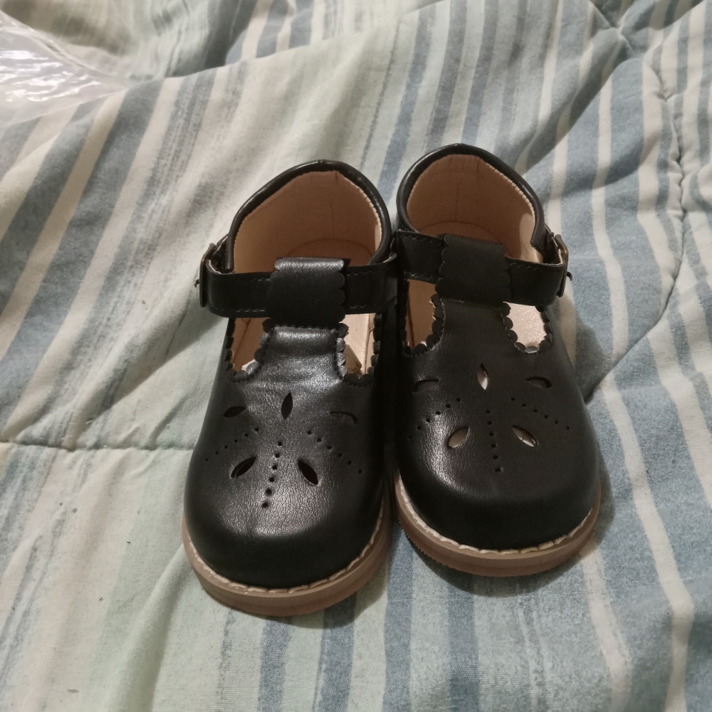 Brand New toddler girl shoes